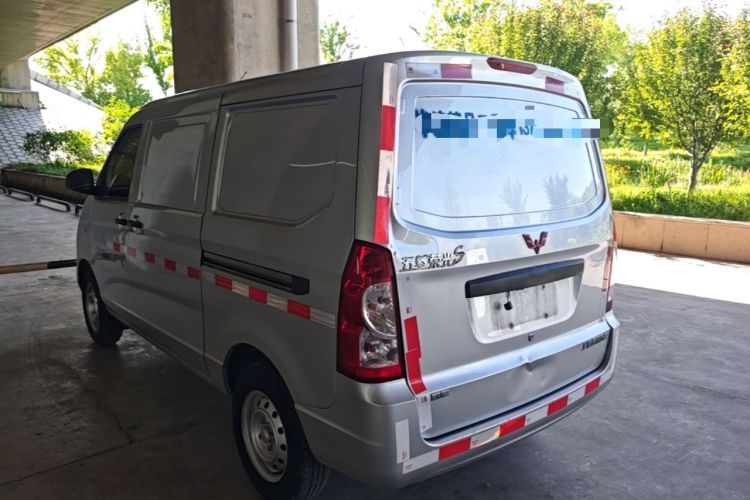 Used Wuling Rongguang S 2023 1.5L Basic Enclosed-Window Vehicle 2 Seats Exterior 2