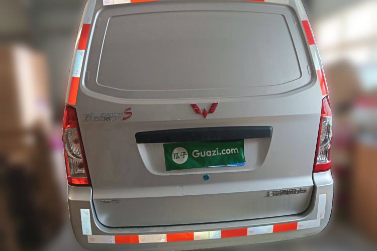 Used Wuling Rongguang S 2023 1.5L Basic Enclosed-Window Vehicle 2 Seats Exterior 4