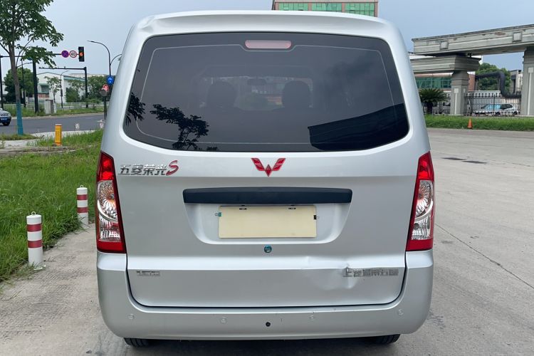 Used Wuling Rongguang S 2023 1.5L Base Version 5/7 Seats Exterior 4
