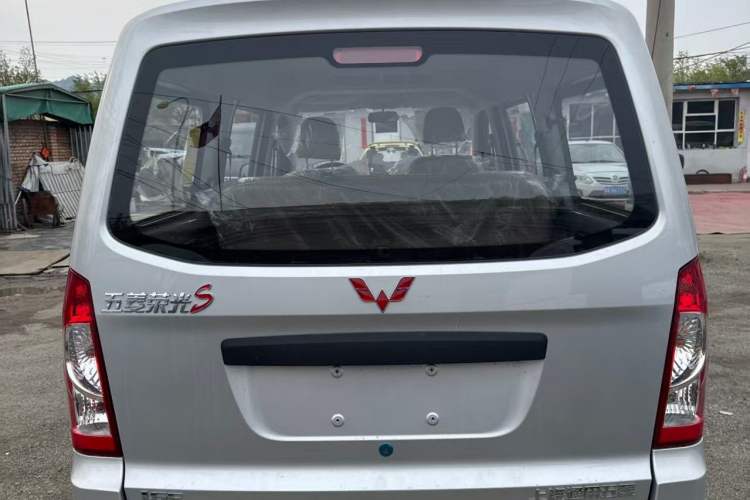 Used Wuling Rongguang S 2023 1.5L Base Version 5/7 Seats Exterior 5