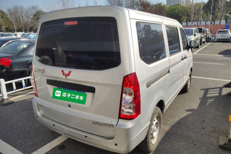 Used Wuling Rongguang S 2023 1.5L Base Version 5/7 Seats Exterior 5