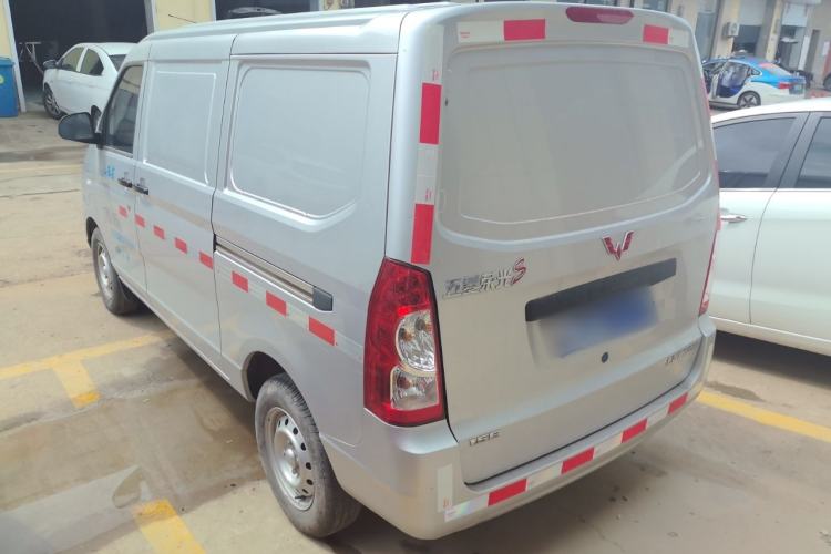 Used Wuling Rongguang S 2023 1.5L Basic Enclosed-Window Vehicle 2 Seats Exterior 5
