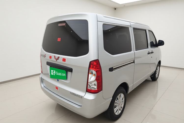 Used Wuling Rongguang S 2023 1.5L Base Version 5/7 Seats Exterior 5