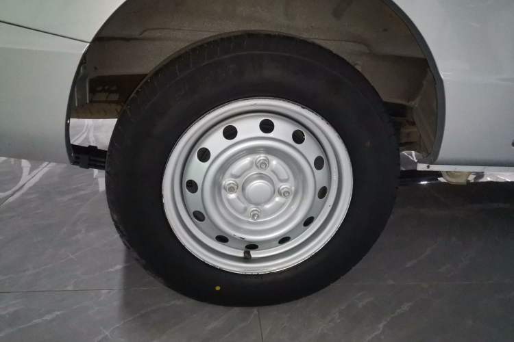 Used Wuling Rongguang S 2023 1.5L Basic Enclosed-Window Vehicle 2 Seats Exterior 8