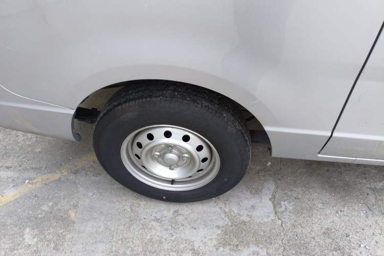 Used Wuling Rongguang S 2023 1.5L Base Version 5/7 Seats Exterior 8