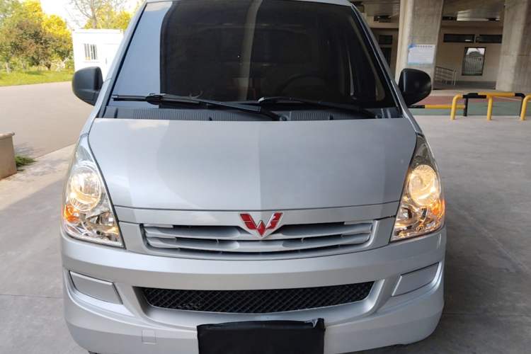 Used Wuling Rongguang S 2023 1.5L Basic Enclosed-Window Vehicle 2 Seats Front