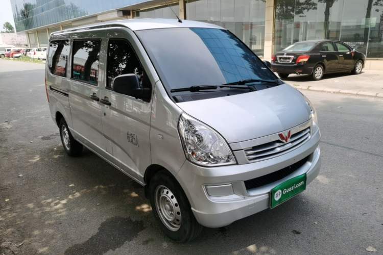 Used Wuling Rongguang S 2023 1.5L Base Version 5/7 Seats Front Right 45 Deg