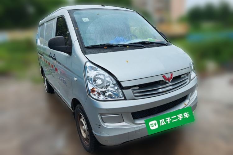 Used Wuling Rongguang S 2023 1.5L Basic Enclosed-Window Vehicle 2 Seats Front Right 45 Deg