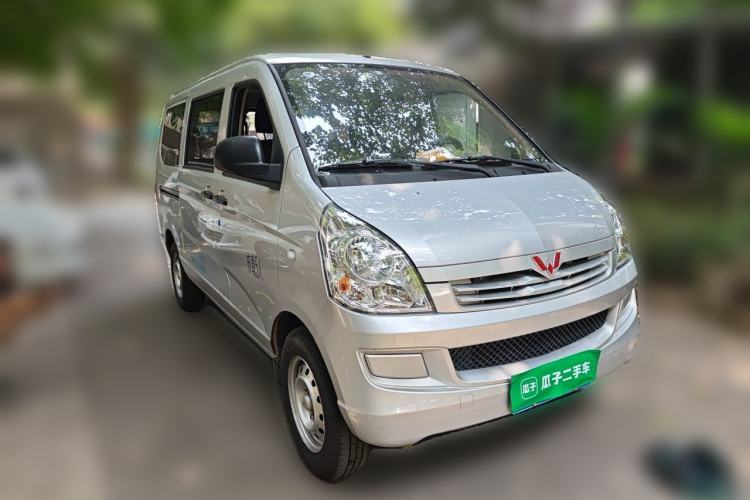 Used Wuling Rongguang S 2023 1.5L Base Version 5/7 Seats Front Right 45 Deg