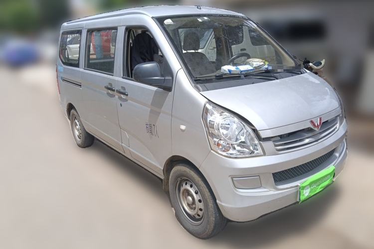 Used Wuling Rongguang S 2023 1.5L Base Version 5/7 Seats Front Right 45 Deg