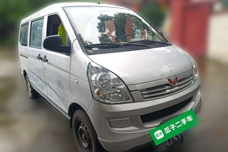 Used Wuling Rongguang S 2023 1.5L Base Version 5/7 Seats Front Right 45 Deg
