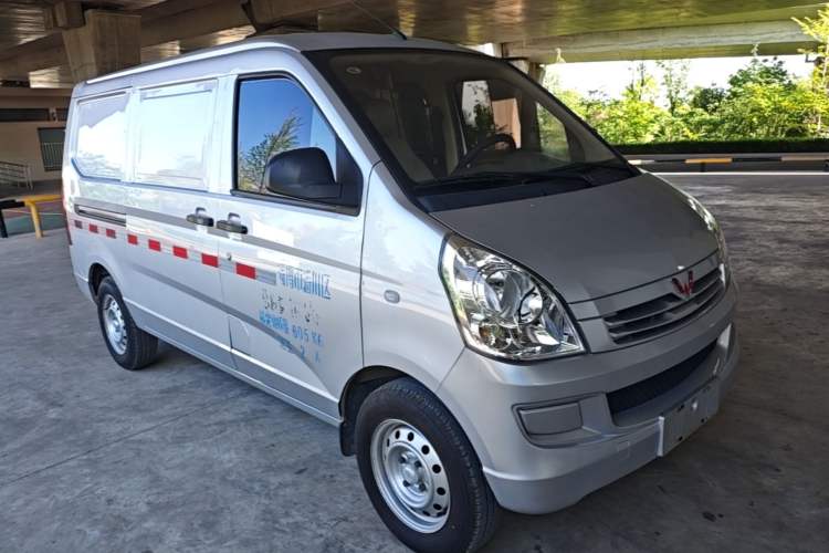 Used Wuling Rongguang S 2023 1.5L Basic Enclosed-Window Vehicle 2 Seats Front Right 45 Deg