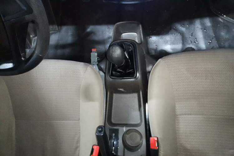 Used Wuling Rongguang S 2023 1.5L Basic Enclosed-Window Vehicle 2 Seats Gear Lever