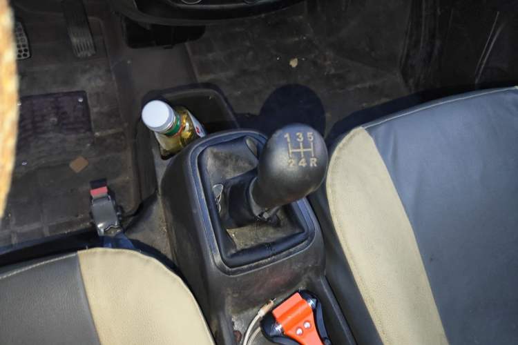 Used Wuling Rongguang S 2023 1.5L Base Version 5/7 Seats Gear Lever
