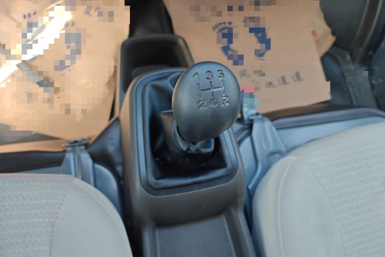Used Wuling Rongguang S 2023 1.5L Basic Enclosed-Window Vehicle 2 Seats Gear Lever