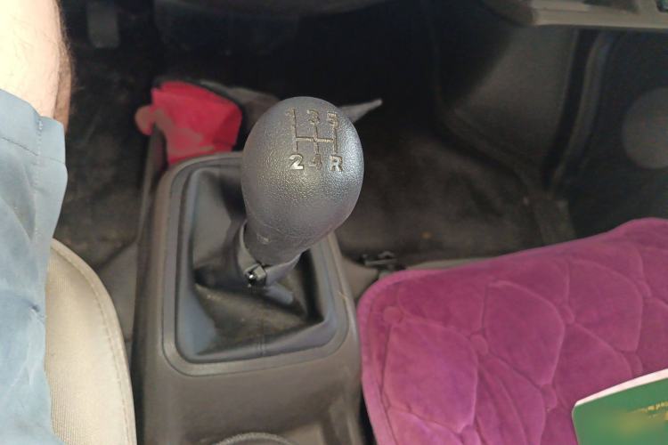 Used Wuling Rongguang S 2023 1.5L Basic Enclosed-Window Vehicle 2 Seats Gear Lever