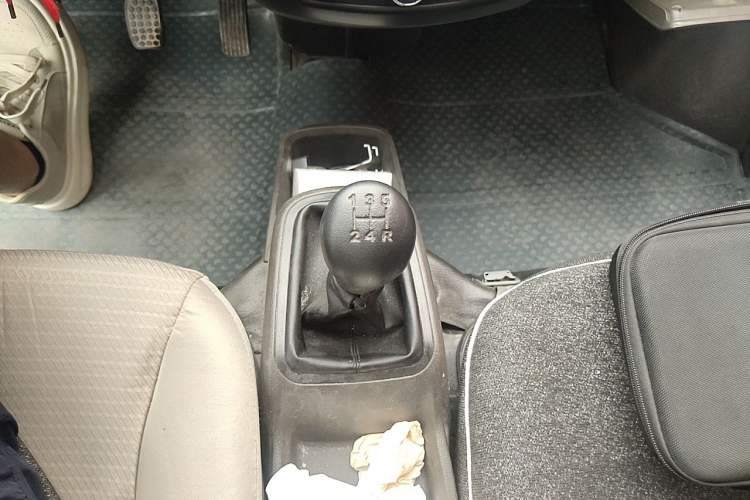 Used Wuling Rongguang S 2023 1.5L Basic Enclosed-Window Vehicle 2 Seats Gear Lever