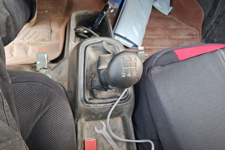 Used Wuling Rongguang S 2023 1.5L Basic Enclosed-Window Vehicle 2 Seats Gear Lever