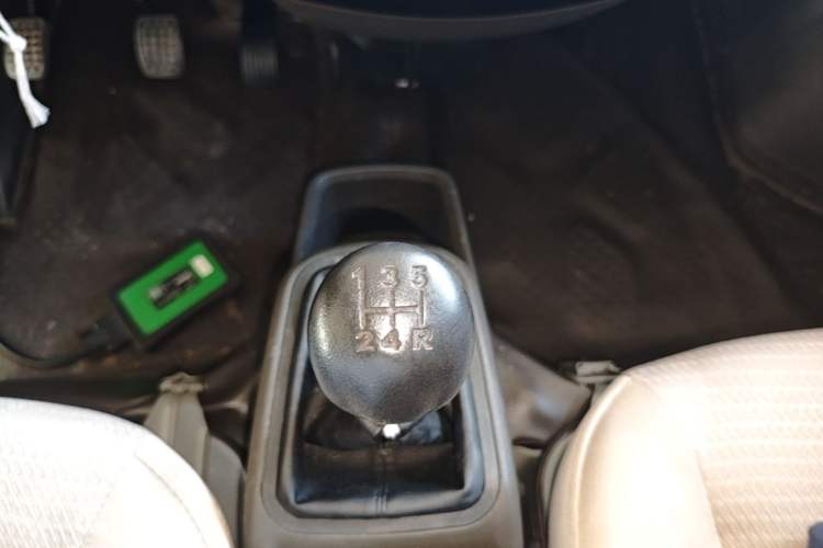 Used Wuling Rongguang S 2023 1.5L Basic Enclosed-Window Vehicle 2 Seats Gear Lever