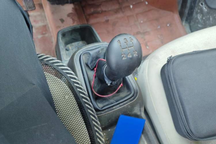 Used Wuling Rongguang S 2023 1.5L Basic Enclosed-Window Vehicle 2 Seats Gear Lever