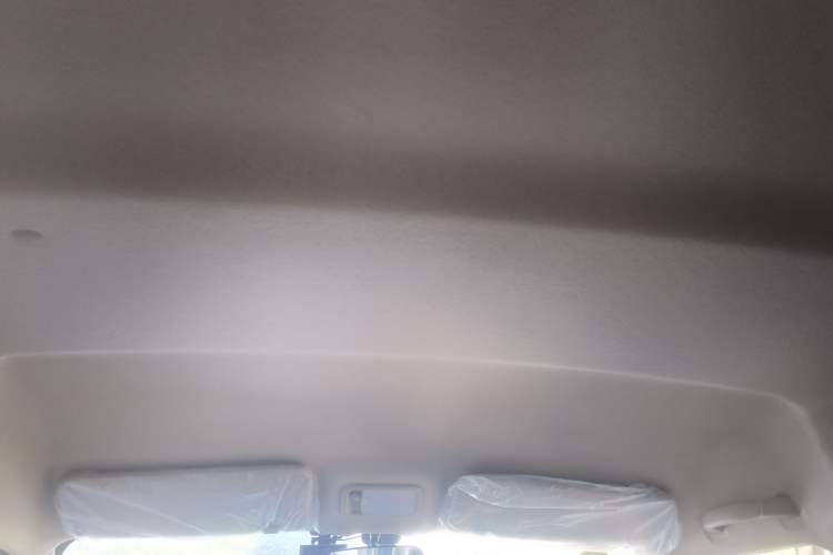 Used Wuling Rongguang S 2023 1.5L Base Version 5/7 Seats Headliner