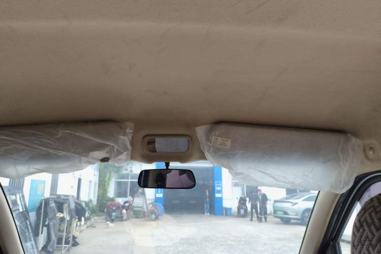 Used Wuling Rongguang S 2023 1.5L Base Version 5/7 Seats Headliner