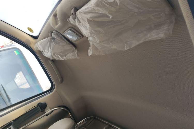 Used Wuling Rongguang S 2023 1.5L Basic Enclosed-Window Vehicle 2 Seats Headliner