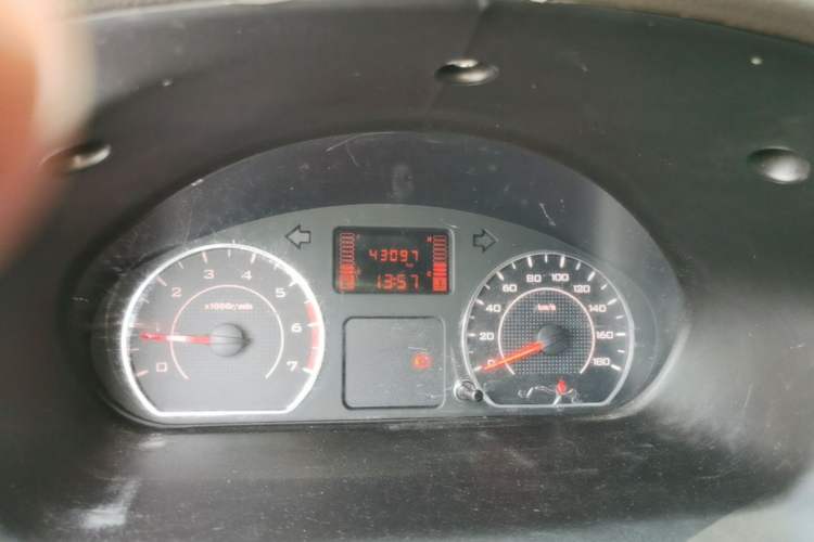 Used Wuling Rongguang S 2023 1.5L Base Version 5/7 Seats Instrument Cluster