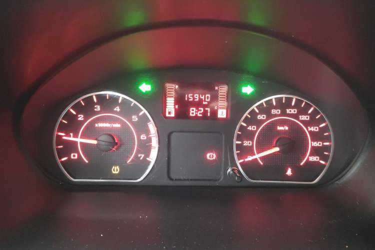 Used Wuling Rongguang S 2023 1.5L Base Version 5/7 Seats Instrument Cluster