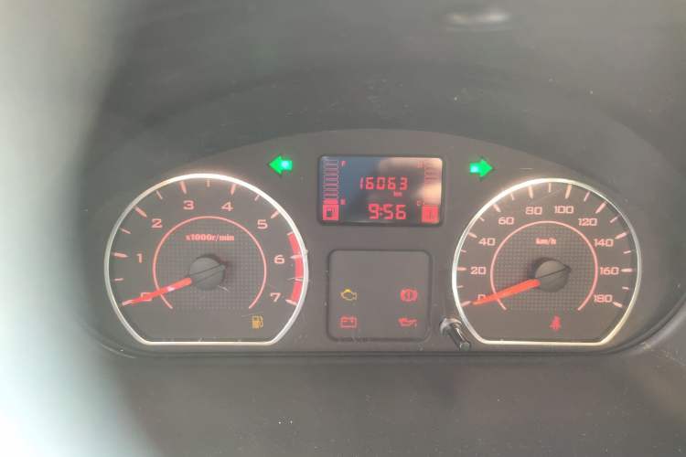 Used Wuling Rongguang S 2023 1.5L Base Version 5/7 Seats Instrument Cluster