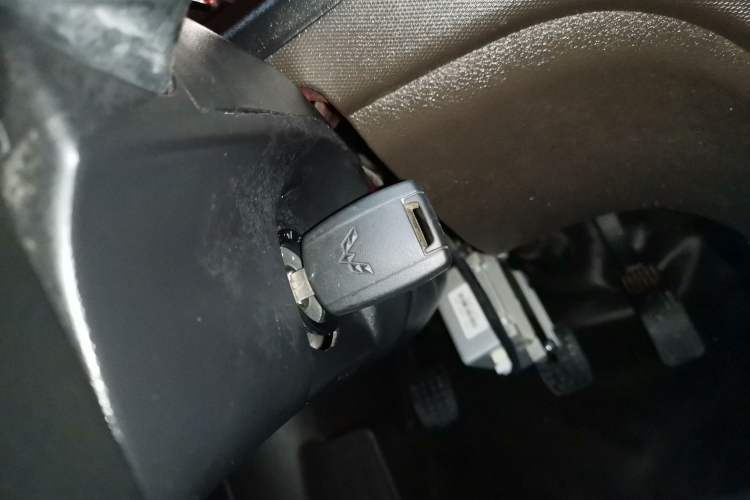Used Wuling Rongguang S 2023 1.5L Basic Enclosed-Window Vehicle 2 Seats Interior 1