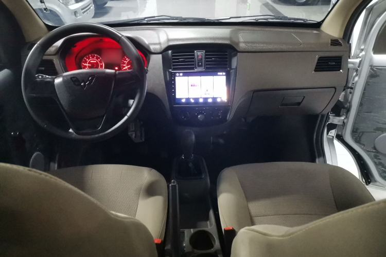 Used Wuling Rongguang S 2023 1.5L Basic Enclosed-Window Vehicle 2 Seats Interior 2