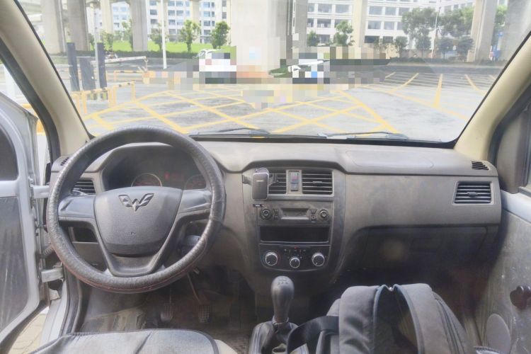 Used Wuling Rongguang S 2023 1.5L Basic Enclosed-Window Vehicle 2 Seats Interior 2