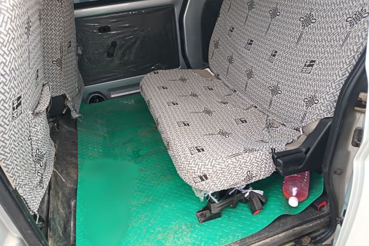 Used Wuling Rongguang S 2023 1.5L Base Version 5/7 Seats Interior 4
