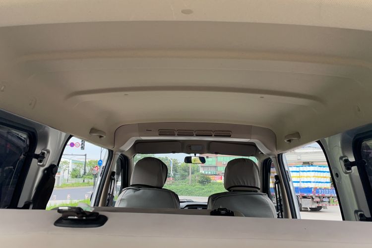 Used Wuling Rongguang S 2023 1.5L Base Version 5/7 Seats Interior 5