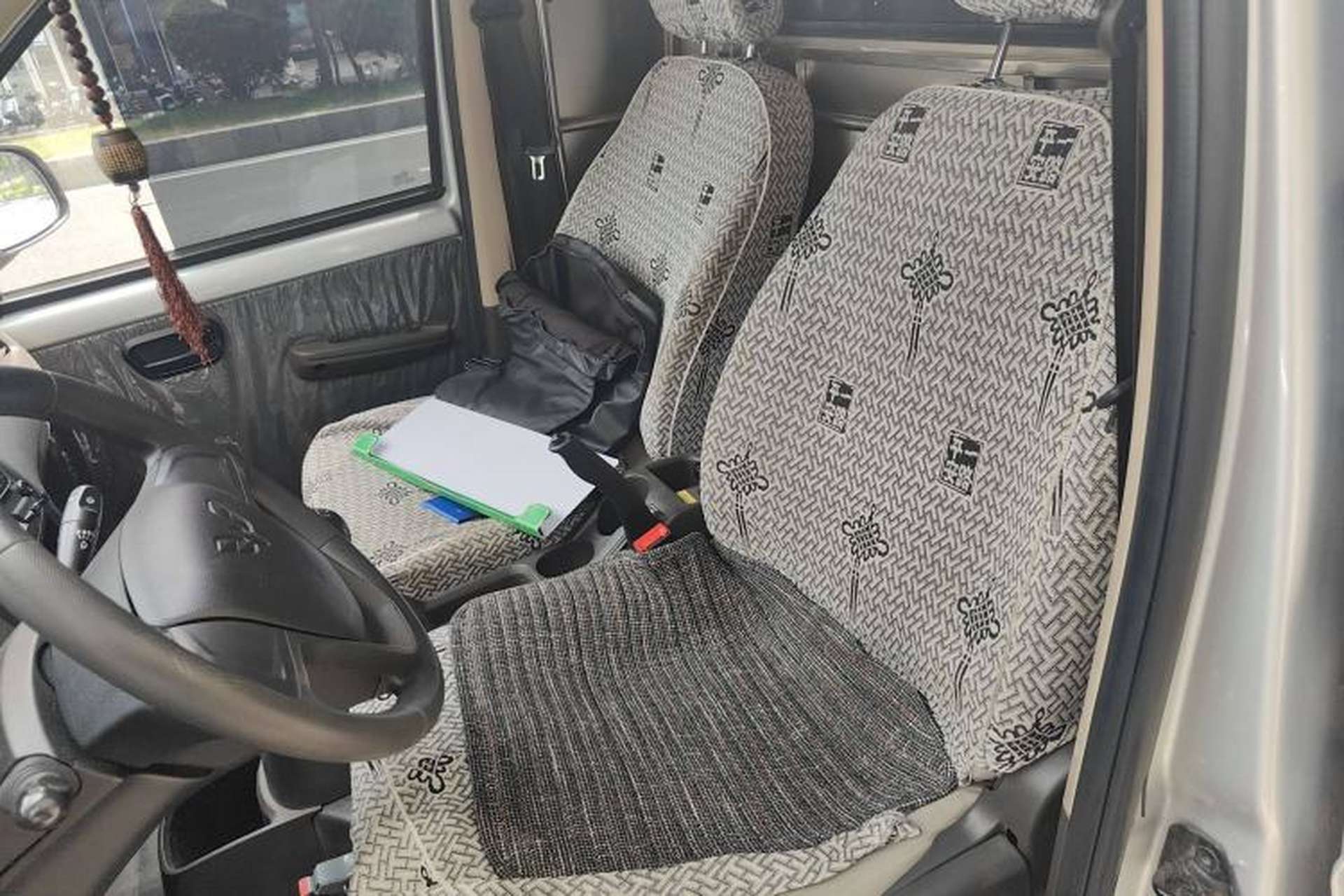 Used Wuling Rongguang S 2023 1.5L Basic Enclosed-Window Vehicle 2 Seats Left Front Seat