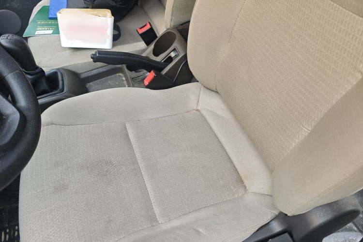Used Wuling Rongguang S 2023 1.5L Base Version 5/7 Seats Left Front Seat