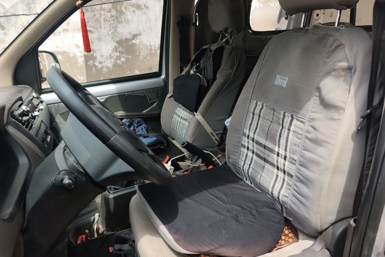 Used Wuling Rongguang S 2023 1.5L Basic Enclosed-Window Vehicle 2 Seats Left Front Seat