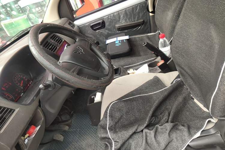 Used Wuling Rongguang S 2023 1.5L Basic Enclosed-Window Vehicle 2 Seats Left Front Seat