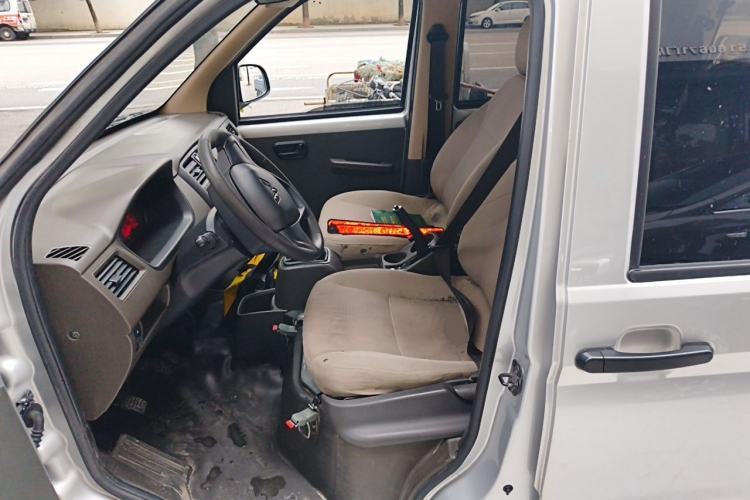 Used Wuling Rongguang S 2023 1.5L Base Version 5/7 Seats Left Front Seat