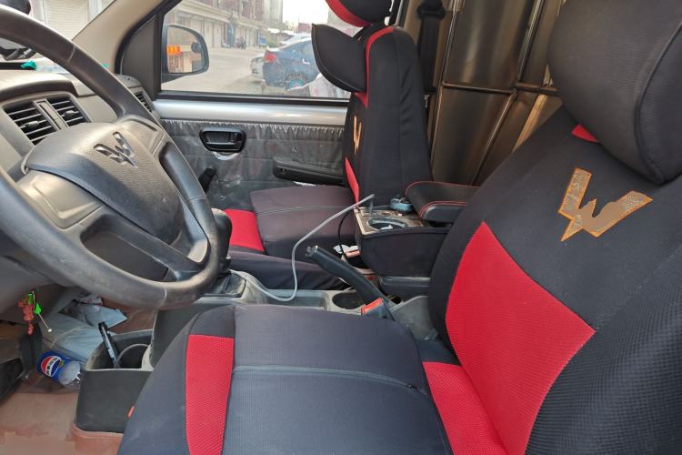 Used Wuling Rongguang S 2023 1.5L Basic Enclosed-Window Vehicle 2 Seats Left Front Seat