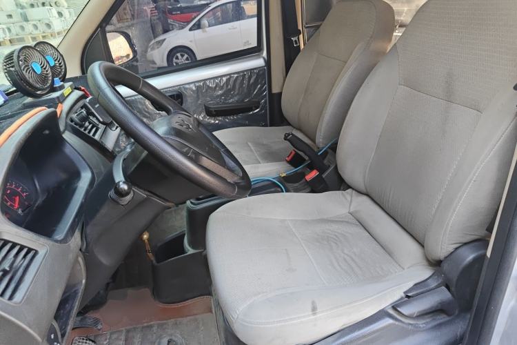Used Wuling Rongguang S 2023 1.5L Basic Enclosed-Window Vehicle 2 Seats Left Front Seat