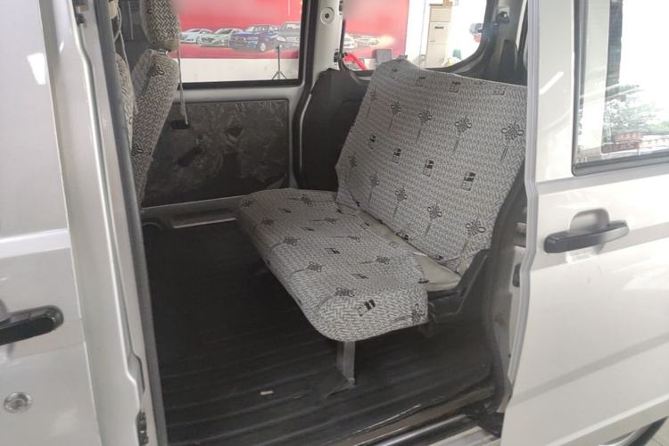 Used Wuling Rongguang S 2023 1.5L Base Version 5/7 Seats Left Rear Seat