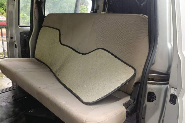 Used Wuling Rongguang S 2023 1.5L Base Version 5/7 Seats Left Rear Seat