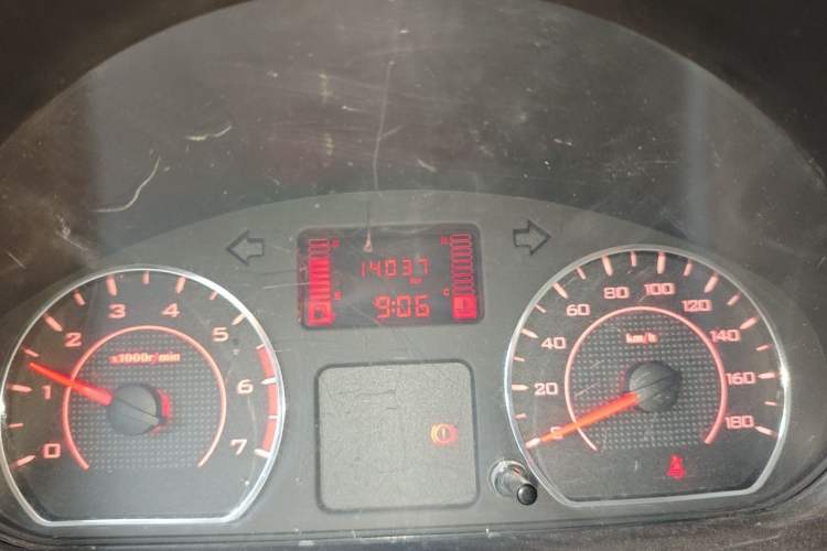 Used Wuling Rongguang S 2023 1.5L Base Version 5/7 Seats Odometer Close Up