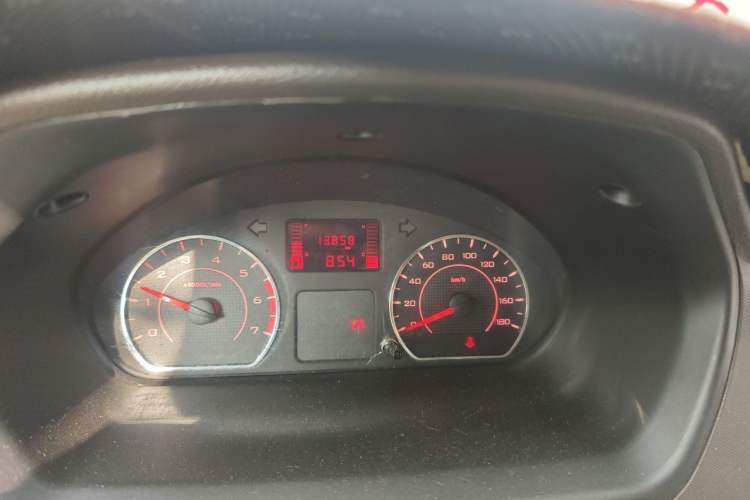 Used Wuling Rongguang S 2023 1.5L Base Version 5/7 Seats Odometer Close Up