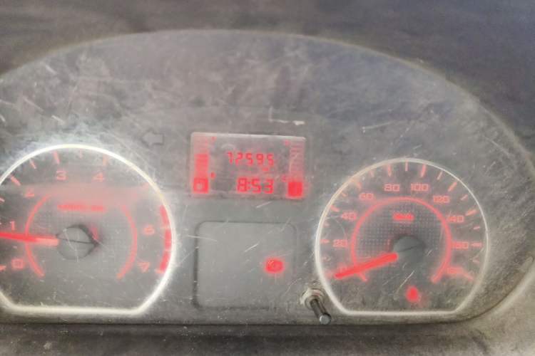 Used Wuling Rongguang S 2023 1.5L Basic Enclosed-Window Vehicle 2 Seats Odometer Close Up