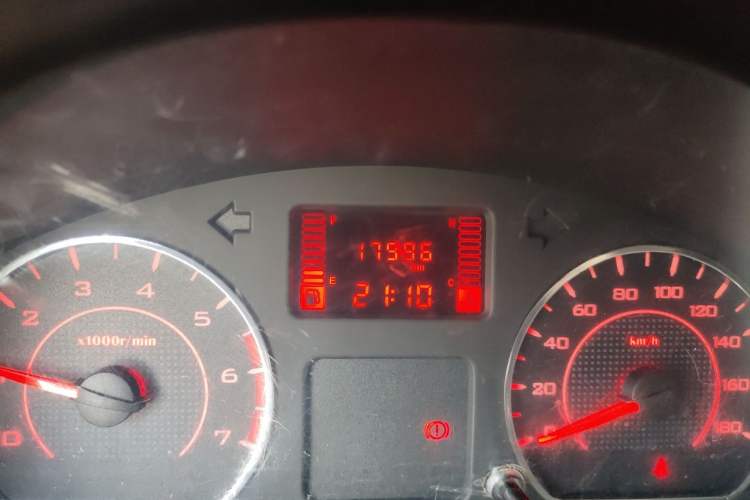 Used Wuling Rongguang S 2023 1.5L Basic Enclosed-Window Vehicle 2 Seats Odometer Close Up