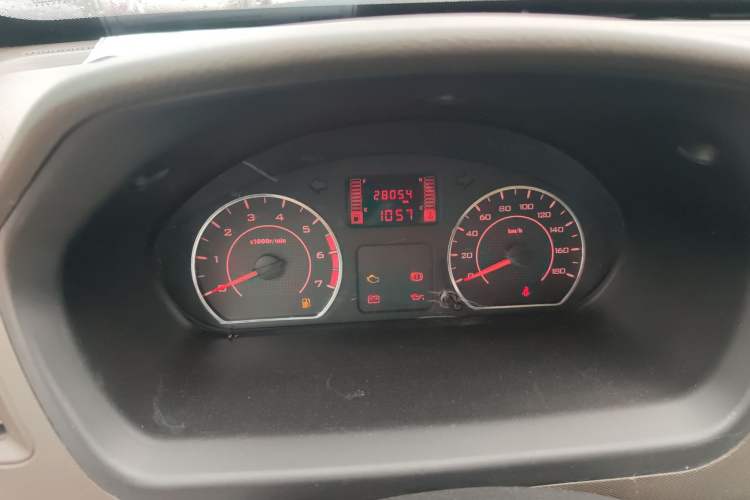 Used Wuling Rongguang S 2023 1.5L Base Version 5/7 Seats Odometer Close Up