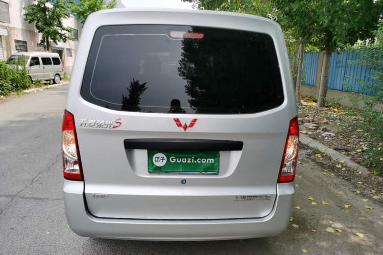 Used Wuling Rongguang S 2023 1.5L Base Version 5/7 Seats Rear